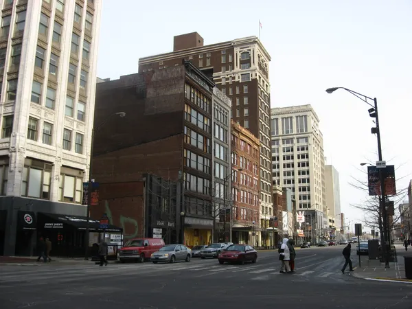 Valentine’s Day Congestion: Major Washington Street Detours and Downtown Event Delays